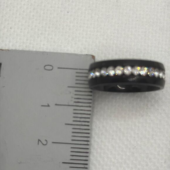 NWOT Size 5 1/2 Stainless steel with zircon eternity band - Picture 3 of 4